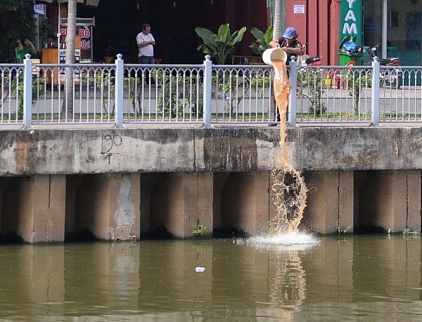 Đồng Nai thực hiện quy định mới về phí bảo vệ môi trường với nước thải sinh hoạt Đồng Nai thực hiện quy định mới về phí bảo vệ môi trường với nước thải sinh hoạt