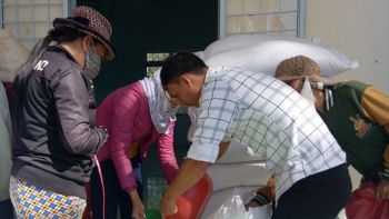 Kon Tum: Hỗ trợ hộ nghèo, hộ cận nghèo đón Tết Nguyên đán Tân Sửu 2021