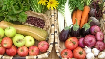 Giá rau củ quả hôm nay 22/1: Các siêu thị tăng cường khuyến mãi