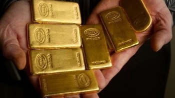 Cập nhật giá vàng hôm nay 27/1: Tiếp tục giảm ở phiên chiều
