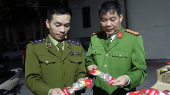 Lạng Sơn:  Ngăn chặn hơn 16 nghìn túi chân gà nhập lậu