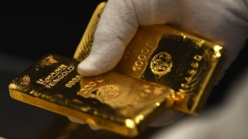 Cập nhật giá vàng hôm nay 15/2: Xu hướng giảm nhẹ