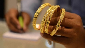 Cập nhật giá vàng hôm nay 26/2: Giảm mạnh