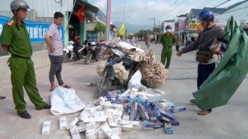 An Giang: Phát hiện1.500 gói thuốc lá ngoại nhập lậu