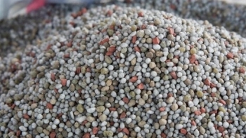 Tiếp nhận Hồ sơ đề nghị miễn trừ biện pháp phòng vệ thương mại đối với sản phẩm thép, phân bón