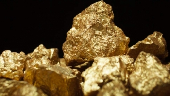 Giá vàng hôm nay 5/3: Tiếp đà lao dốc