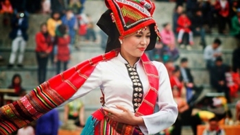 Xây dựng bộ ảnh chuyên đề sắc màu 54 dân tộc Việt Nam