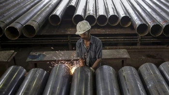 Giá sắt thép hôm nay 31/3: Quay đầu giảm