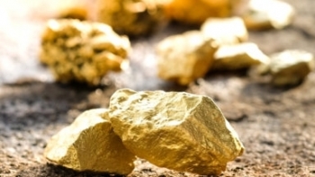 Giá vàng hôm nay 5/4: Chưa thể bứt phá