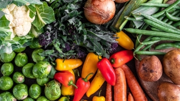 Giá rau củ quả hôm nay 14/4: Tiếp tục được bán với giá tốt