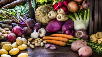 Giá rau củ quả hôm nay 16/4: Hấp dẫn người tiêu dùng