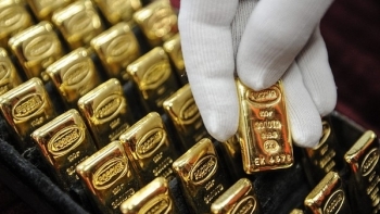 Giá vàng hôm nay 21/4: Quay đầu giảm