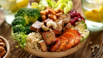 Kon Tum: Tăng cường quản lý, kiểm soát an toàn thực phẩm sản xuất kinh doanh đồ ăn chay