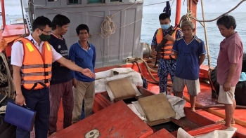 Lực lượng Cảnh sát biển thu giữ 70.000 lít dầu vận chuyển trái phép