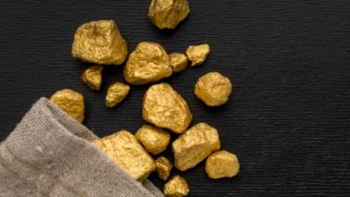 Giá vàng hôm nay 4/5: Tiến sát mốc 1.800 USD/ounce