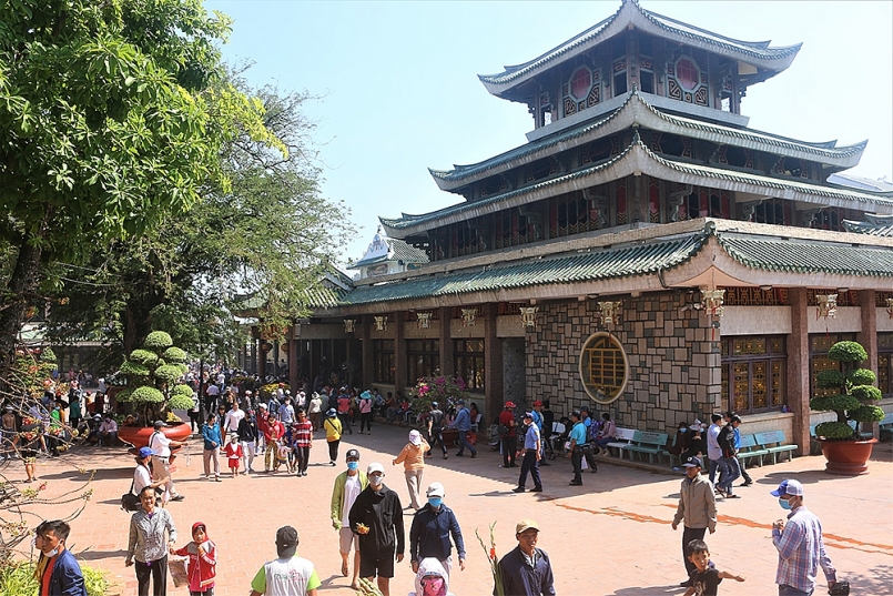 Khu Du lịch quốc gia núi Sam tạm dừng hoạt động từ 00 giờ ngày 10-5 để phòng, chống dịch bệnh COVID-19 Khu Du lịch quốc gia núi Sam tạm dừng hoạt động từ 00 giờ ngày 10-5 để phòng, chống dịch bệnh COVID-19