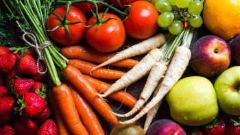 Giá rau củ quả hôm nay 14/5: Đa dạng khuyến mãi hấp dẫn