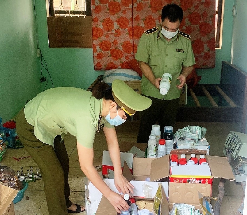 Cục QLTT Lào Cai thu giữ hơn 100 kg thuốc Bảo vệ thực vật không rõ nguồn gốc xuất xứ