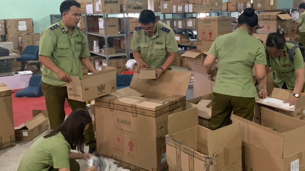 Bình Thuận: Tăng cường kiểm tra thị trường, chống buôn lậu, gian lận thương mại và hàng giả