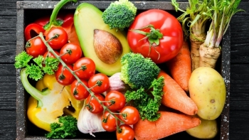 Giá rau củ quả hôm nay 23/5: Hấp dẫn ngày cuối tuần