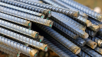 Giá sắt thép hôm nay 24/5: Giảm trên sàn Thượng Hải