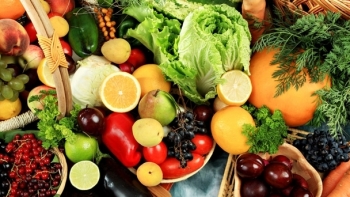 Giá rau củ quả hôm nay 1/6: Tiếp tục được bán với giá ưu đãi