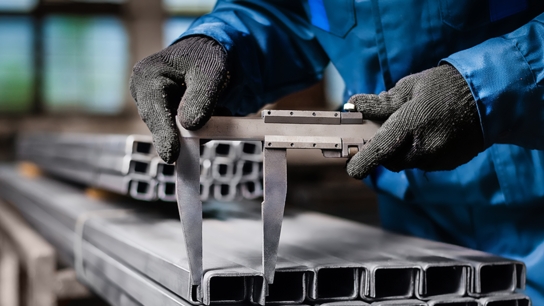 Giá sắt thép hôm nay 4/6: Tiếp tục đi lên