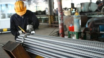 Giá sắt thép hôm nay 22/6: Tiếp tục đi xuống