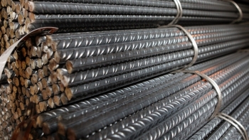 Giá sắt thép hôm nay 23/6: Tăng nhẹ