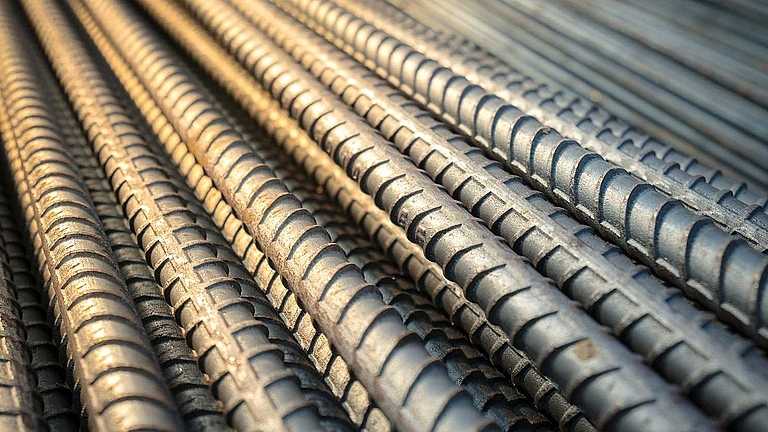 Giá sắt thép hôm nay 24/6: Tiếp tục tăng