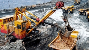 Nhập khẩu quặng và khoáng sản tăng cao