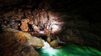 Quảng Bình: Khai thác thử nghiệm sản phẩm du lịch ‘‘Thám hiểm hang Ba’’