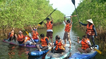 Phát triển ngành du lịch tỉnh Thừa Thiên Huế thành ngành kinh tế mũi nhọn