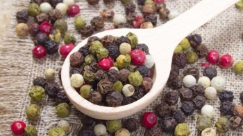 Giá hồ tiêu hôm nay 27/7: Chưa có sự thay đổi