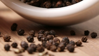 Giá hồ tiêu hôm nay 6/8: Tăng rải rác ở một số tỉnh thành