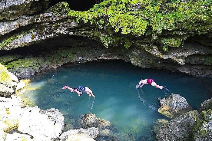  Điều chỉnh độ tuổi khách du lịch tham gia sản phẩm du lịch Khám phá thung lũng Ha Ma Đa - hang Trạ Ang