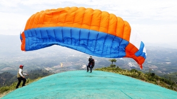 Khánh Hòa: Quản lý chặt hoạt động bay dù lượn trên địa bàn tỉnh