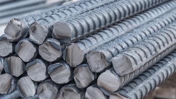 Giá sắt thép hôm nay 23/8: Tiếp đà tăng cao