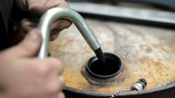 Xuất khẩu xăng dầu trong tháng 7 giảm cả lượng và kim ngạch