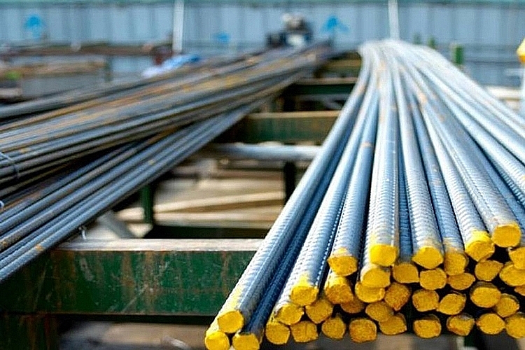 Giá sắt thép hôm nay 26/8: Đà tăng tiếp diễn