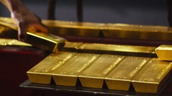 Cập nhật giá vàng hôm nay 24/9: Vàng tiếp tục trượt dốc