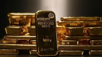 Cập nhật giá vàng hôm nay 24/9: Vẫn giảm ở phiên chiều