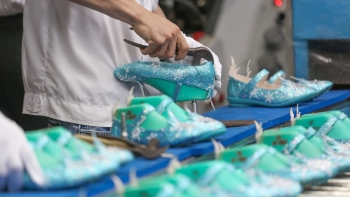 9 tháng, xuất khẩu giày dép giảm gần 9%