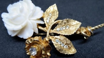 Cập nhật giá vàng hôm nay 19/10: Đồng loạt tăng vào phiên chiều