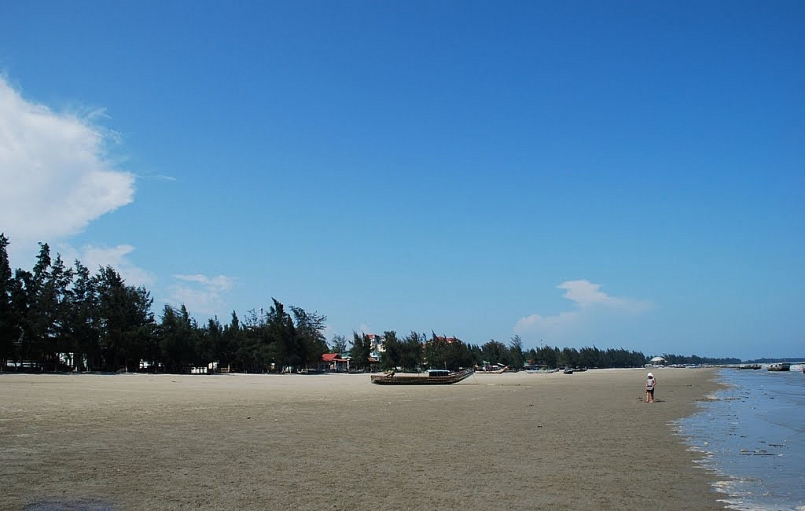 Khu du lịch Quốc gia Trà Cổ đã và đang rất được quan tâm đầu tư, nhằm từng bước xây dựng thương hiệu từ những tiềm năng, thế mạnh riêng biệt Khu du lịch Quốc gia Trà Cổ đã và đang rất được quan tâm đầu tư, nhằm từng bước xây dựng thương hiệu từ những tiềm năng, thế mạnh riêng biệt