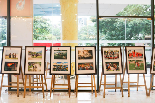 Các tác phẩm được trưng bày tại triển lãm đến từ hội viên của Hội Nhà báo Việt Nam