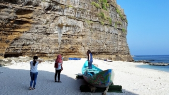 3 vách đá dựng đứng ‘sống ảo’ cực hot, dân mê du lịch không thể bỏ qua