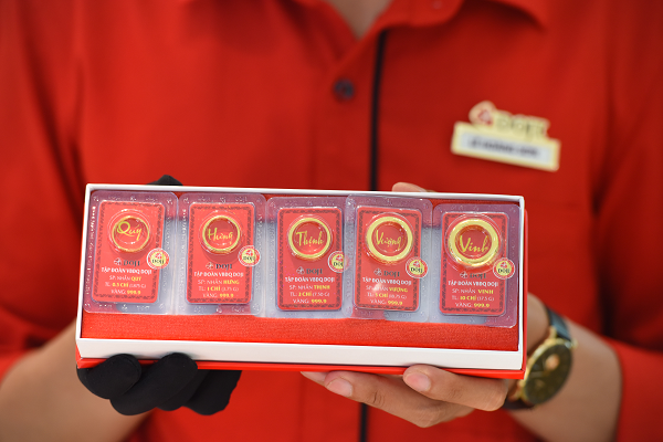 Giá vàng hôm nay 3/11 nhích nhẹ ở phiên chiều Giá vàng hôm nay 3/11 nhích nhẹ ở phiên chiều