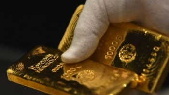 Cập nhật giá vàng hôm nay 4/11: Bất ngờ lao dốc ở phiên chiều