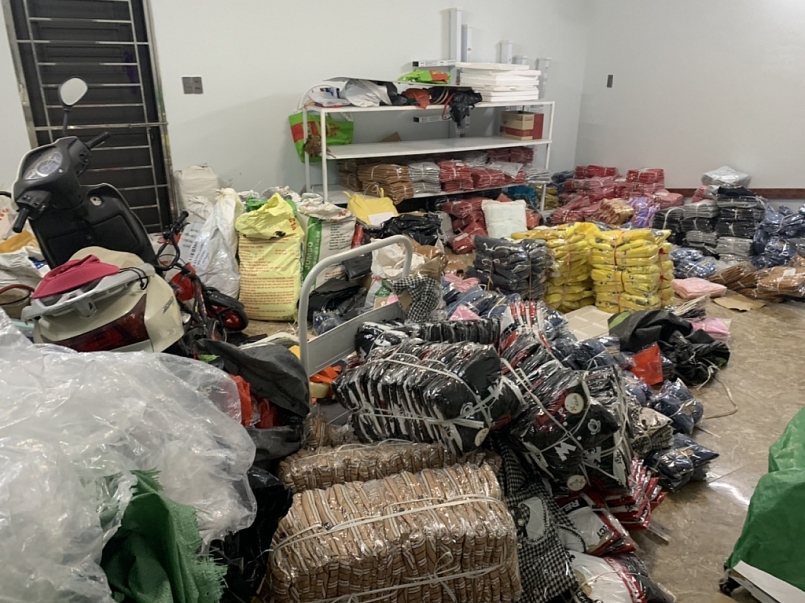 Toàn bộ số hàng không có a đơn chứng minh nguồn gốc hợp pháp Toàn bộ số hàng không có a đơn chứng minh nguồn gốc hợp pháp